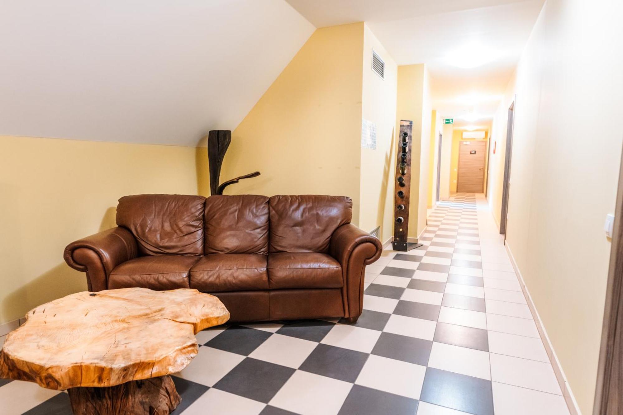Dvorec Trebnik - Sobe Slovenske Konjice Exteriör bild