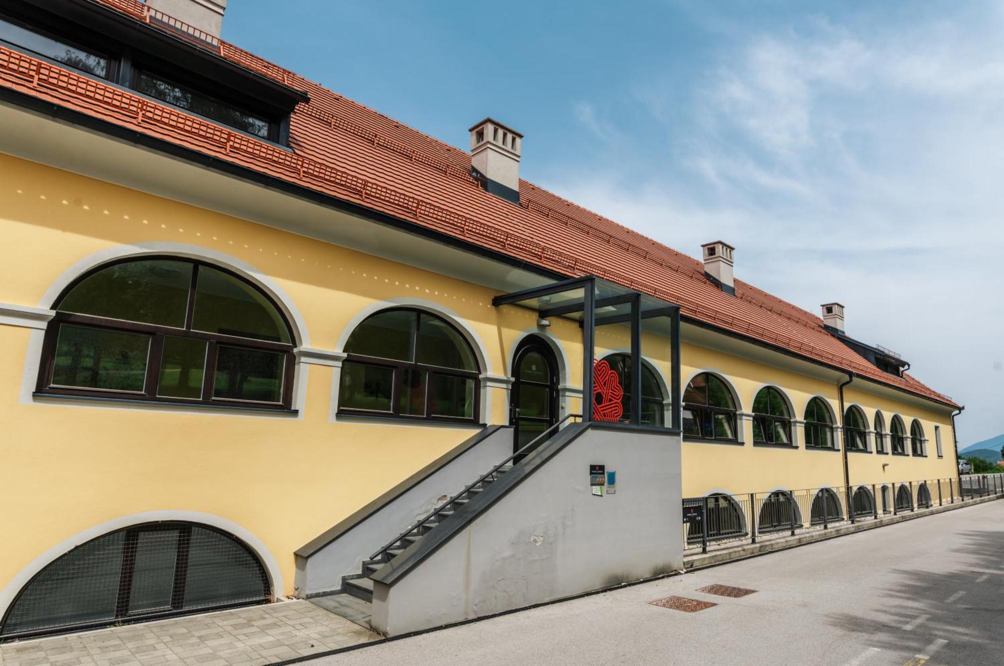 Dvorec Trebnik - Sobe Slovenske Konjice Exteriör bild