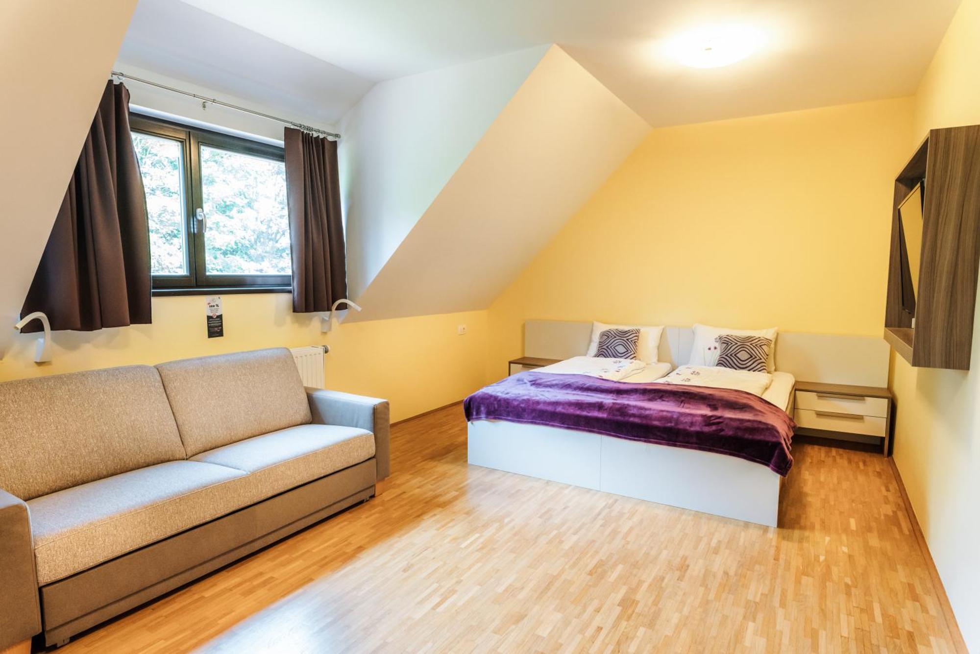 Dvorec Trebnik - Sobe Slovenske Konjice Exteriör bild